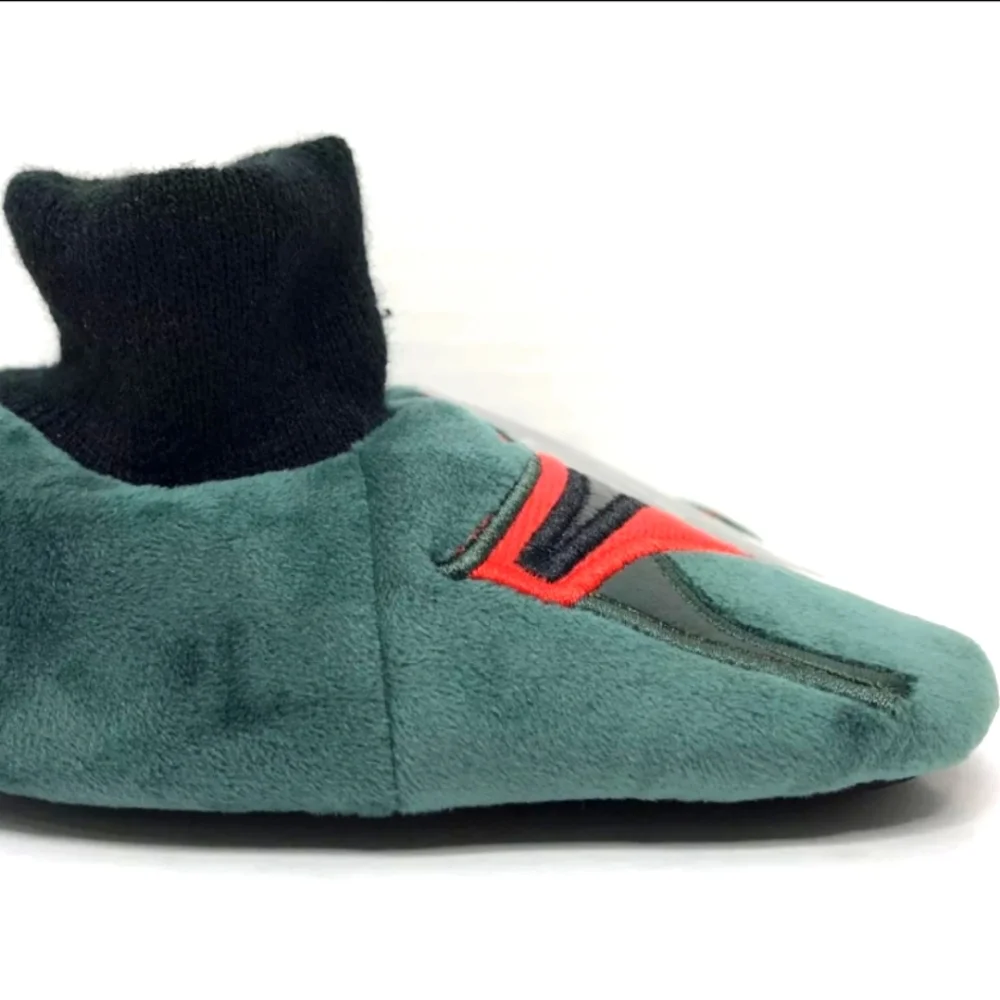 Star Wars Disney Bobba Fett Green Slippers Kids Size Medium 7-8